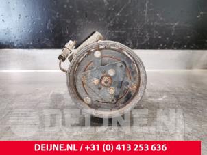 Renault Kangoo Air conditioning pump O211809 photo 2