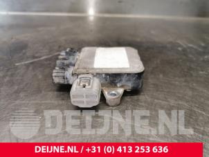Tesla Model S Koelvin module O211817 foto 2