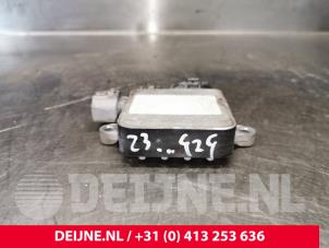 Tesla Model S Koelvin module O211817 foto 3