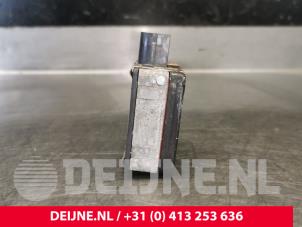 Tesla Model S Radarsensor O211821 foto 2
