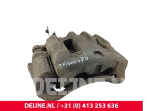 Hyundai H300 Bremszange links vorne O211895 foto 2