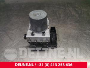 Gebruikte ABS Pomp Ford Transit 2.0 TDCi 16V Eco Blue 130 Prijs € 211,75 Inclusief btw aangeboden door van Deijne Onderdelen Uden B.V.