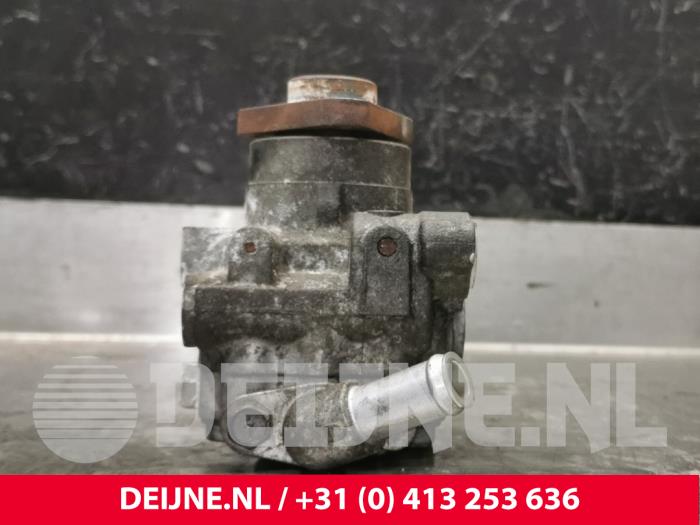 Gebruikte Pomp Servo Volkswagen Transporter T5 2.0 TDI DRF Prijs € 151,25 Inclusief btw aangeboden door van Deijne Onderdelen Uden B.V.
