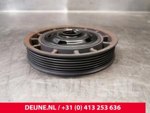 Opel Vivaro Kurbelwelle Riemenscheibe O212290 foto 3