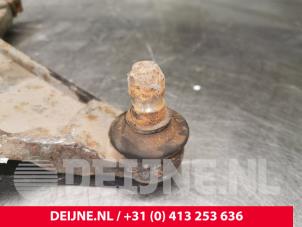 Volvo C70 Querlenker unten links vorne O212305 foto 3