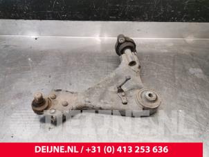 Mercedes Vito Draagarm onder links-voor O212312 foto 3