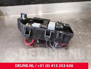 Polestar 2 Zekeringkast O212531 foto 3