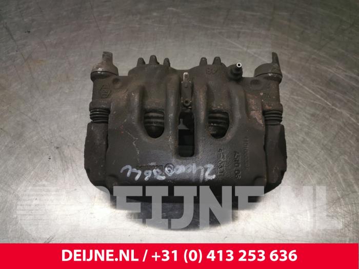 Renault Master Remklauw (Tang) links-voor O212572
