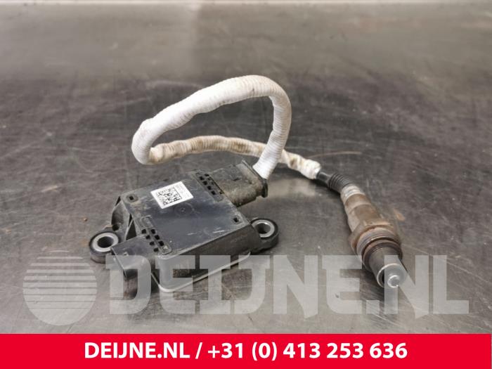 Nox sensor van een Ford Transit 2.0 TDCi 16V Eco Blue 130 2023