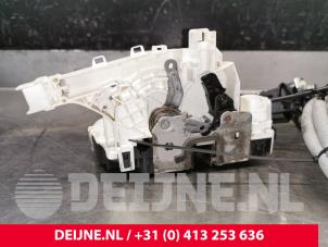 MAN TGE Schuifdeur Slotmechaniek rechts O212769 foto 2