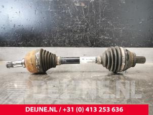 Gebruikte Homokineetas links-voor Volvo V70 (BW) 2.5 T 20V Prijs € 90,00 Margeregeling aangeboden door van Deijne Onderdelen Uden B.V.