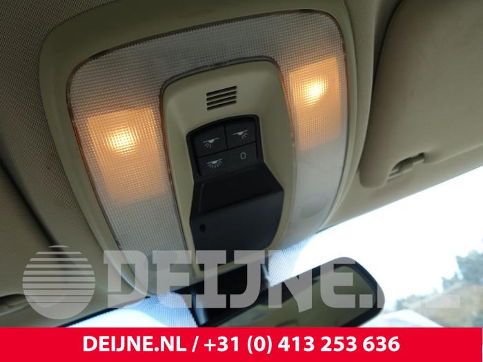 Volvo V70 Interior lighting, front O212808