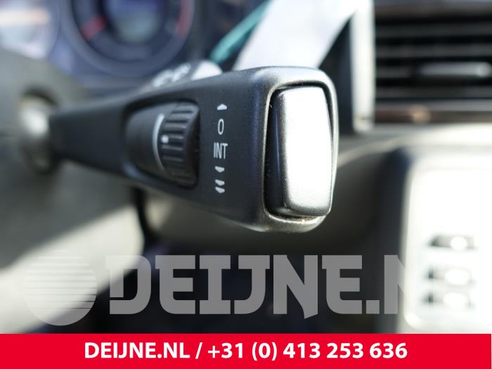 Volvo V70 Steering column stalk O212812