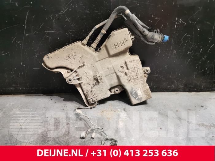 Gebruikte Tank adblue Volkswagen Crafter (SY) 2.0 TDI FWD Prijs € 484,00 Inclusief btw aangeboden door van Deijne Onderdelen Uden B.V.