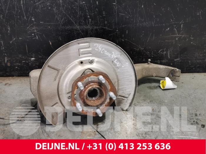 Tesla Model 3 Achsschenkel links vorne O213152
