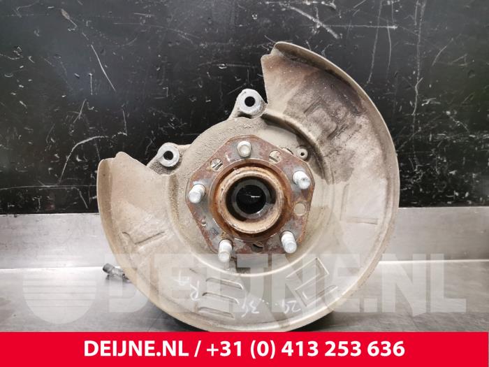Tesla Model 3 Achsschenkel rechts hinten O213159