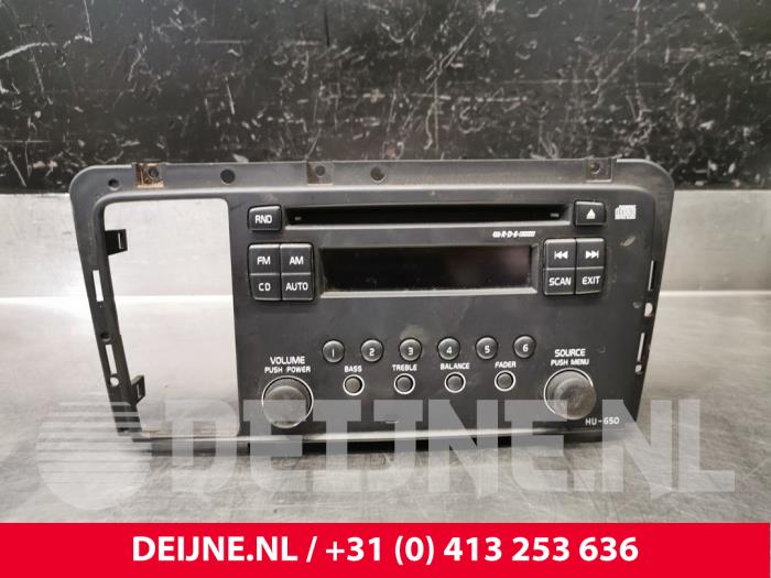 Volvo V70 CD player O213175