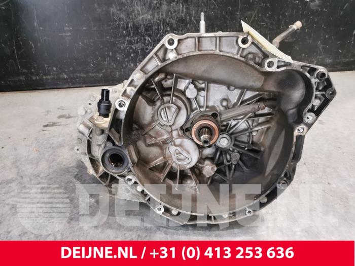 Opel Movano Versnellingsbak O213309