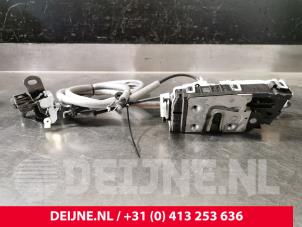 Volkswagen Crafter Minibus/van rear door lock mechanism O213329 photo 2