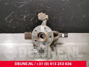 Gebruikte Fusee rechts-voor Mercedes Vito (447.6) 1.7 110 CDI 16V Prijs € 242,00 Inclusief btw aangeboden door van Deijne Onderdelen Uden B.V.