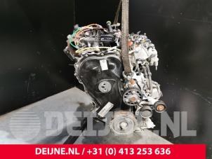 Mercedes Vito Engine O213617 photo 2