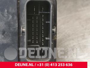 Tesla Model 3 Rembekrachtiger O213652 foto 3
