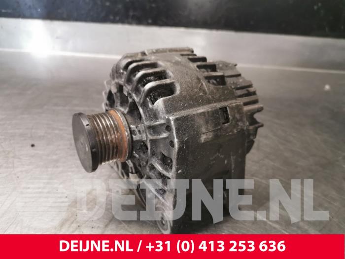 Gebruikte Dynamo Renault Master II (FD/HD) 2.5 dCi 16V Prijs € 60,50 Inclusief btw aangeboden door van Deijne Onderdelen Uden B.V.