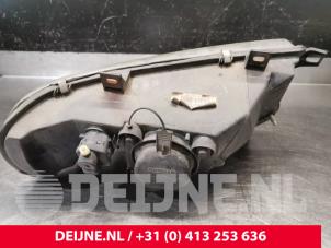 Renault Master Koplamp links O213684 foto 2
