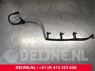 Ford Transit Custom Brandstof retourleiding O213822 foto 2