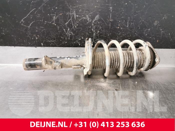 Ford Transit Connect Stoßdämpferstrebe rechts vorne O213928