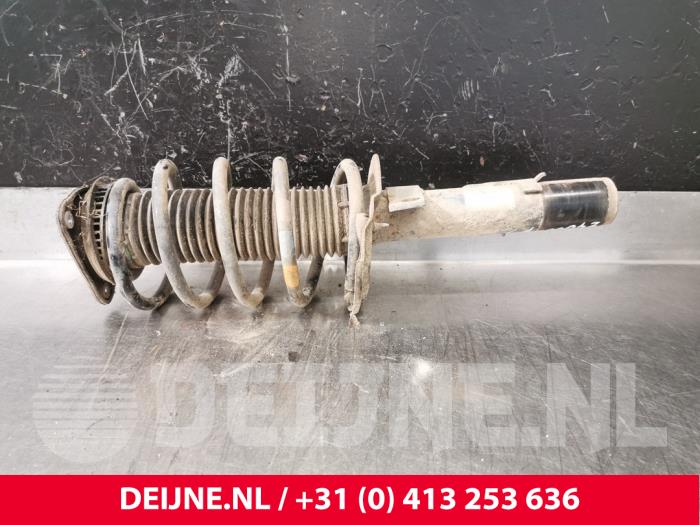 Ford Transit Connect Stoßdämpferstrebe links vorne O213974