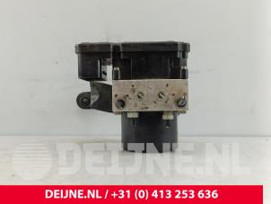 Gebruikte ABS Pomp Volvo C70 (MC) 2.0 D3 20V Prijs € 100,00 Margeregeling aangeboden door van Deijne Onderdelen Uden B.V.