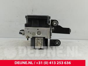 Volvo C70 ABS Pomp O214008 foto 2