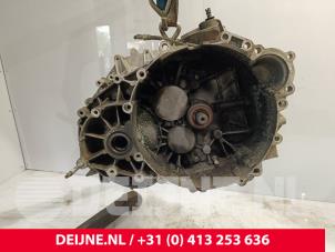 Gebruikte Versnellingsbak Volvo C70 (MC) 2.0 D3 20V Prijs € 500,00 Margeregeling aangeboden door van Deijne Onderdelen Uden B.V.