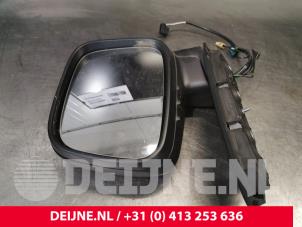 Gebruikte Buitenspiegel rechts Volkswagen Caddy IV 1.4 TSI 16V Prijs € 72,60 Inclusief btw aangeboden door van Deijne Onderdelen Uden B.V.