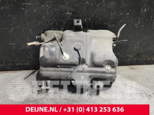 Gebruikte Tank adblue Opel Vivaro 1.6 CDTi BiTurbo 125 Prijs € 423,50 Inclusief btw aangeboden door van Deijne Onderdelen Uden B.V.