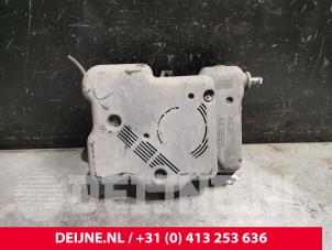 Opel Vivaro Adblue tank O214335 foto 2