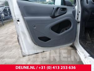 Citroen Berlingo Portier 2Deurs links O214454 foto 2