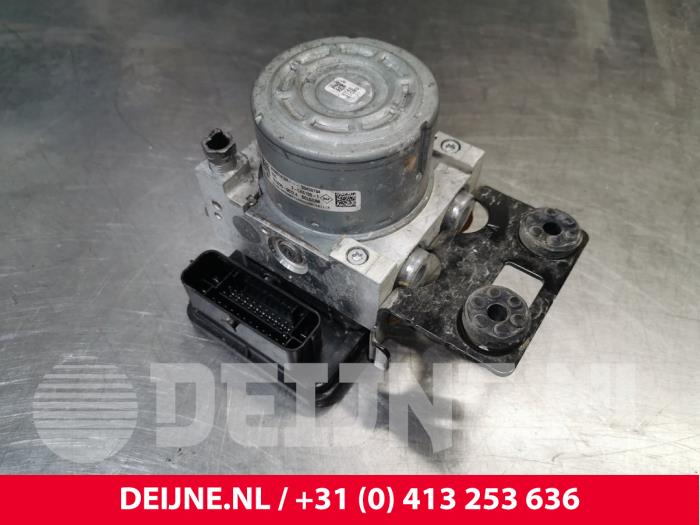 Renault Trafic ABS Pomp O214501
