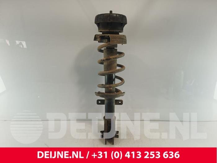 Renault Trafic Stoßdämpferstrebe links vorne O214536