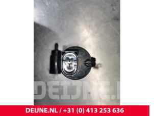 Volvo XC60 Windscreen washer pump O214556 photo 3
