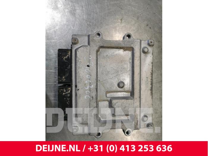 Volvo XC40 Engine management computer O214594
