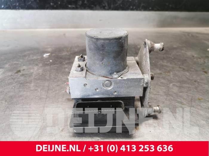 Mercedes Sprinter ABS pump O214595