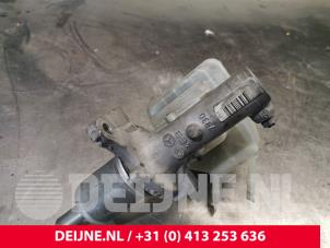 Gebruikte Hoofdremcilinder Mercedes Sprinter 3,5t (906.73) 311 CDI 16V Prijs € 48,40 Inclusief btw aangeboden door van Deijne Onderdelen Uden B.V.