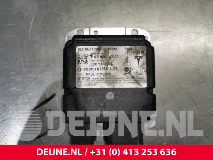 Tesla Model 3 Airbag Modul O214635