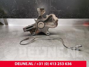 Mercedes Sprinter Achsschenkel links vorne O214658 foto 2