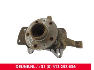 Opel Vivaro Achsschenkel rechts vorne O214686 foto 3