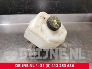 Mercedes Sprinter Hauptbremszylinder O214737 foto 2