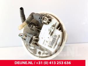 Opel Vivaro Brandstofpomp Elektrisch O214767 foto 3