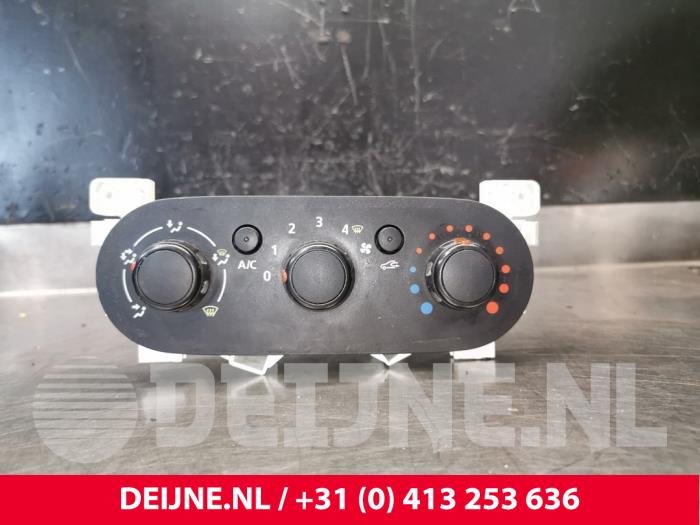 Opel Vivaro Heizung Bedienpaneel O214781